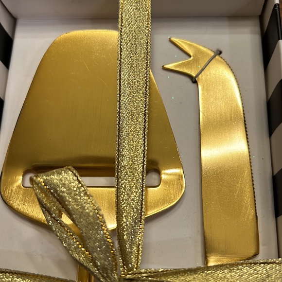 NWT Cheese serving set. Gold finish. - Picture 5 of 7